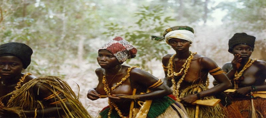 Matriarcat Bijagos (Guinée Bissau) : reines, prêtresses et déesses libertines contre la circoncision et l’excision