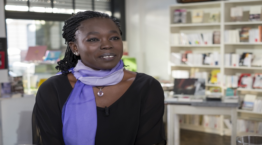 Fatou Diome : De Niodior aux portes de l'occident, Fatou Diome n'a pas froid aux yeux.