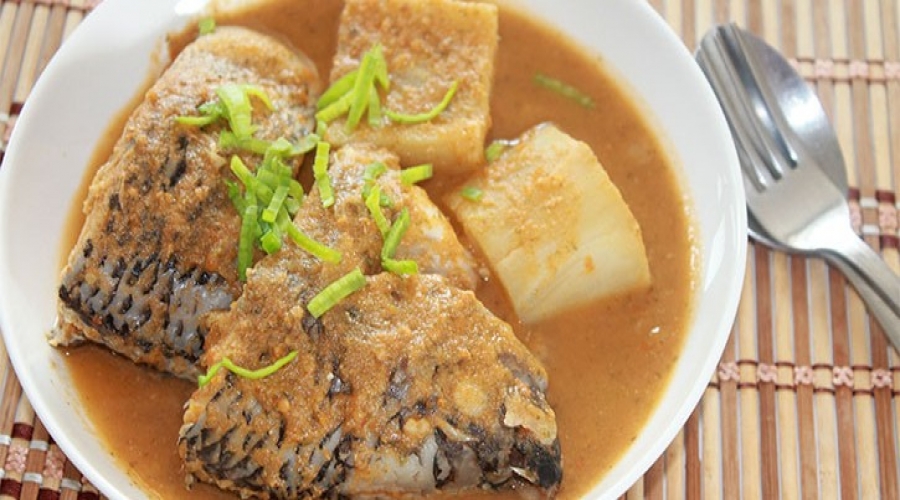 Pèbè : soupe de tilapia aux patates douces